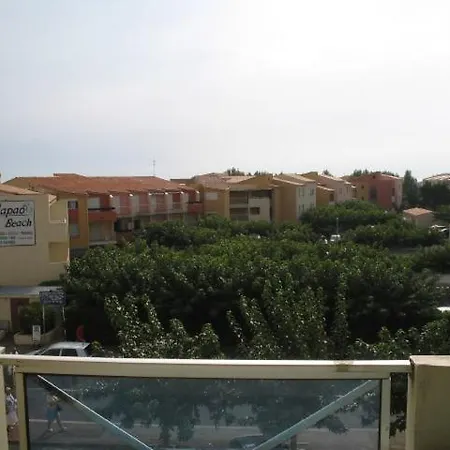 شقة One-Bedroom Apartment With Sea View 99